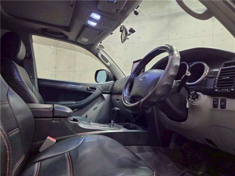 HILUX SURF