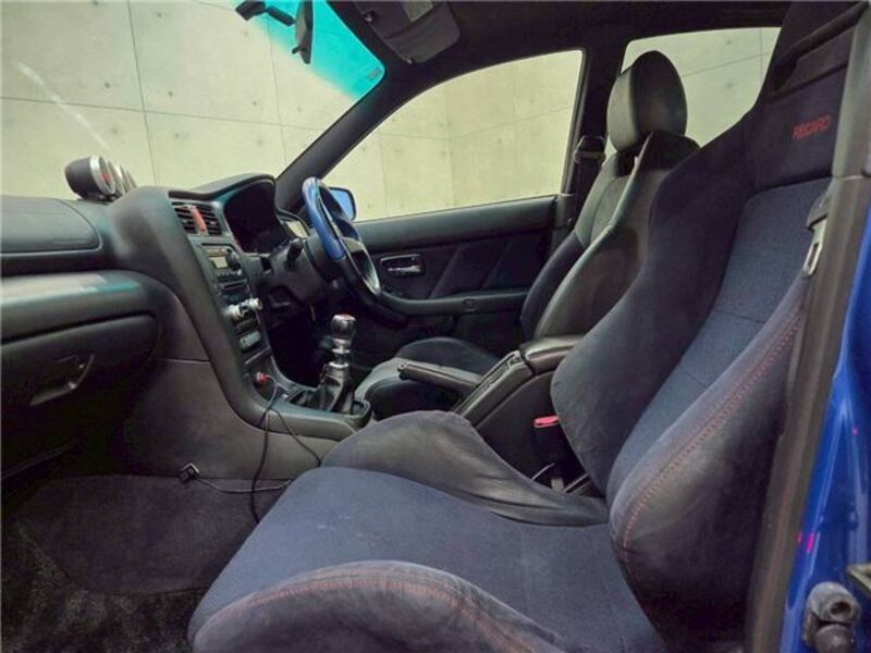 LEGACY B4
