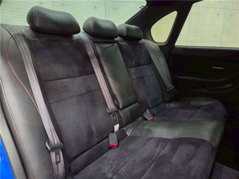 LEGACY B4
