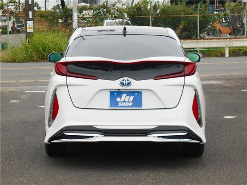 PRIUS PHV
