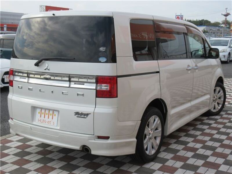 DELICA D5