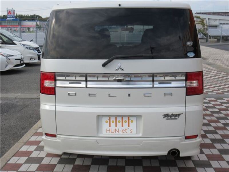 DELICA D5