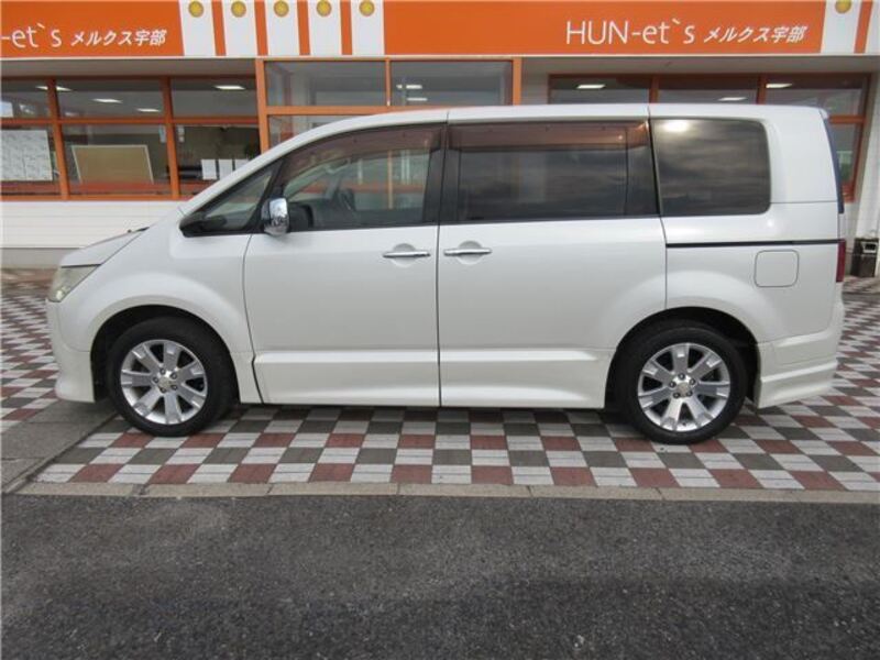 DELICA D5