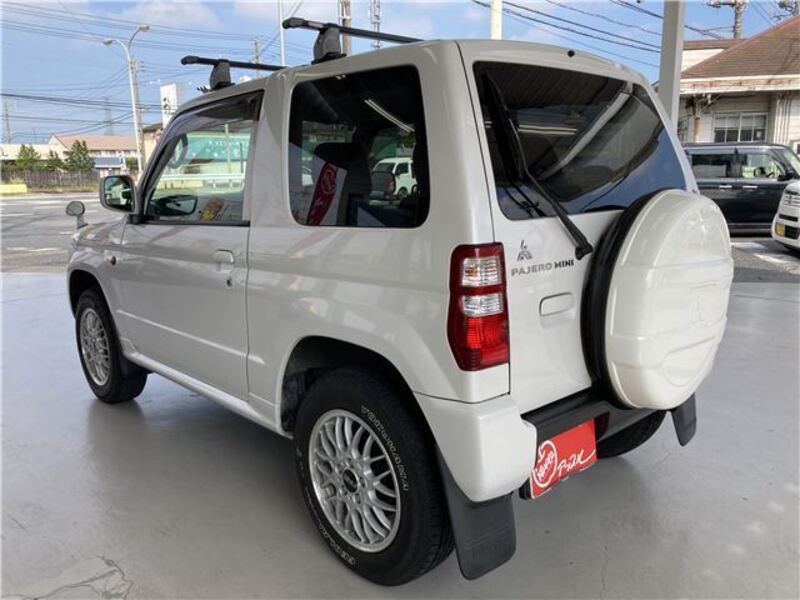 PAJERO MINI
