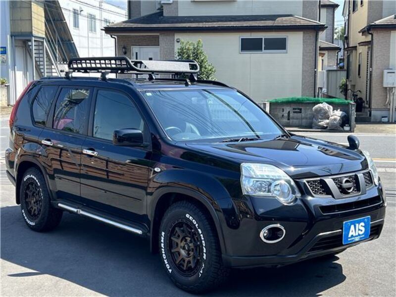 X-TRAIL