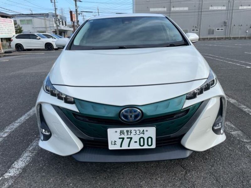 TOYOTA PRIUS PHV