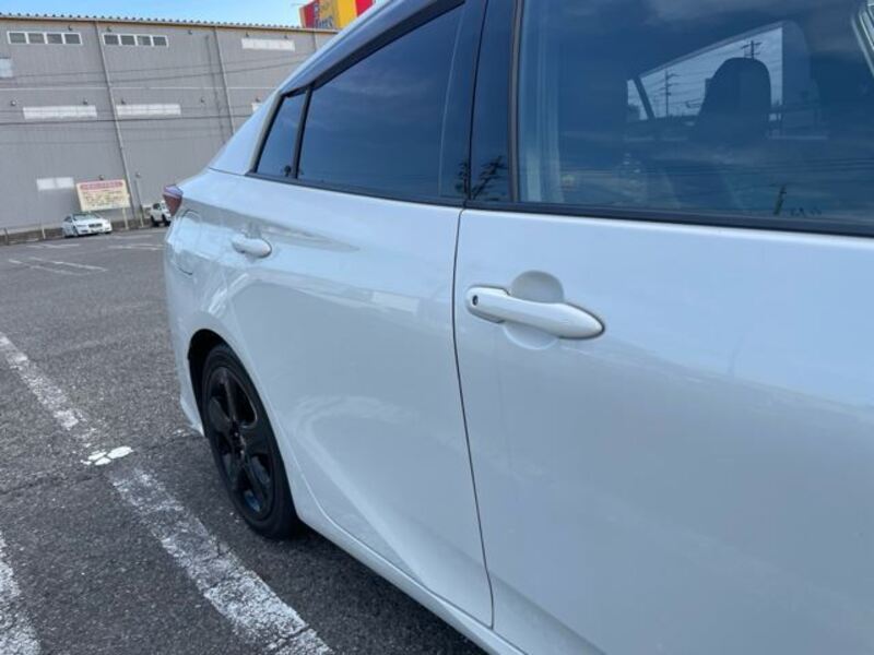 PRIUS PHV