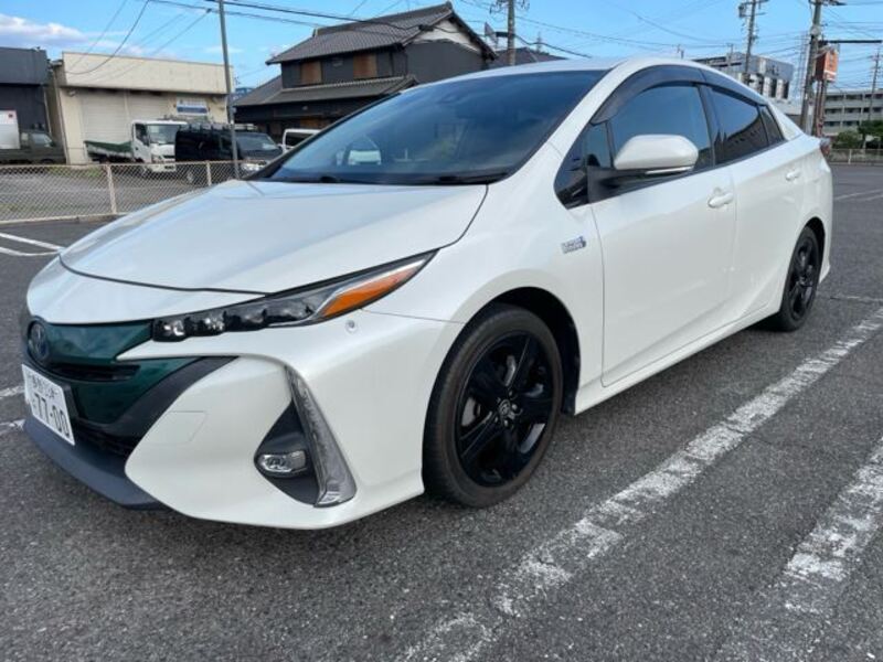 PRIUS PHV
