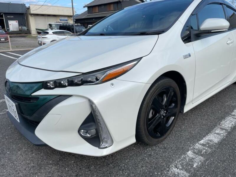 PRIUS PHV