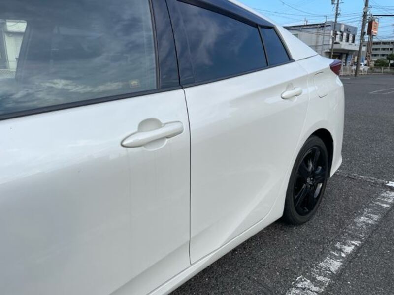 PRIUS PHV