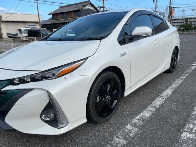 PRIUS PHV