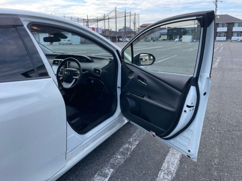 PRIUS PHV