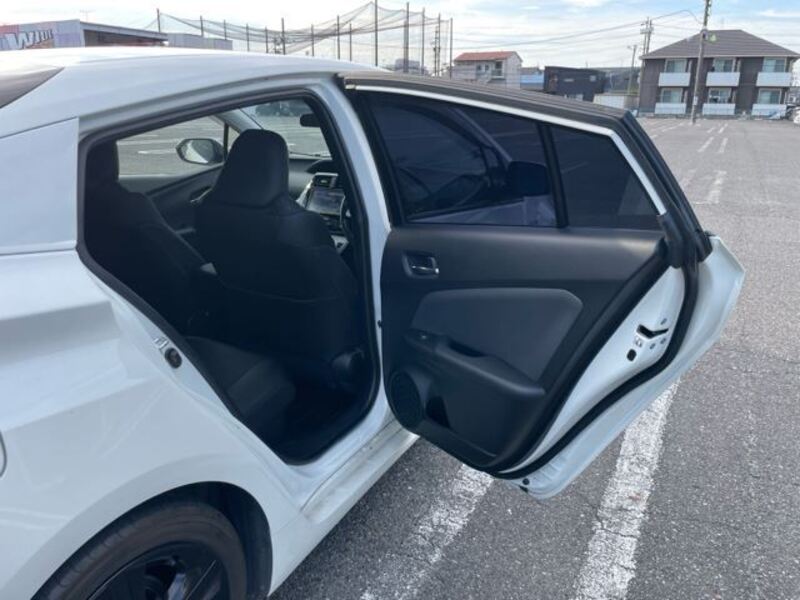 PRIUS PHV