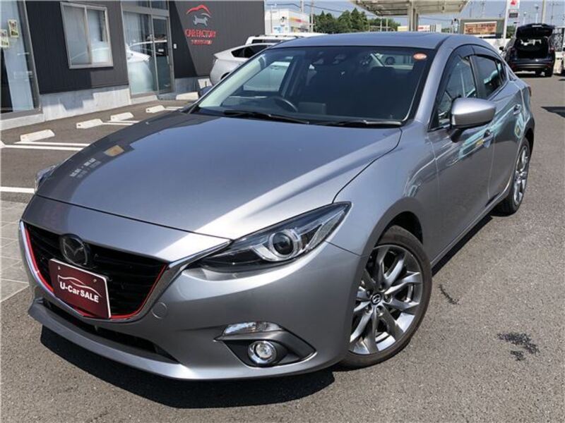 MAZDA AXELA