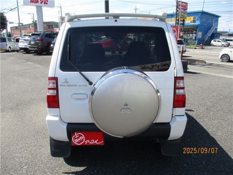 PAJERO MINI