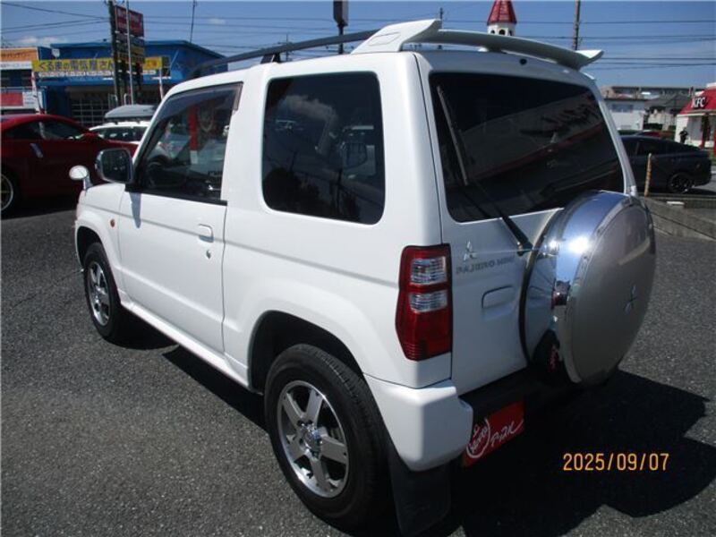 PAJERO MINI