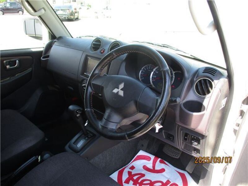 PAJERO MINI