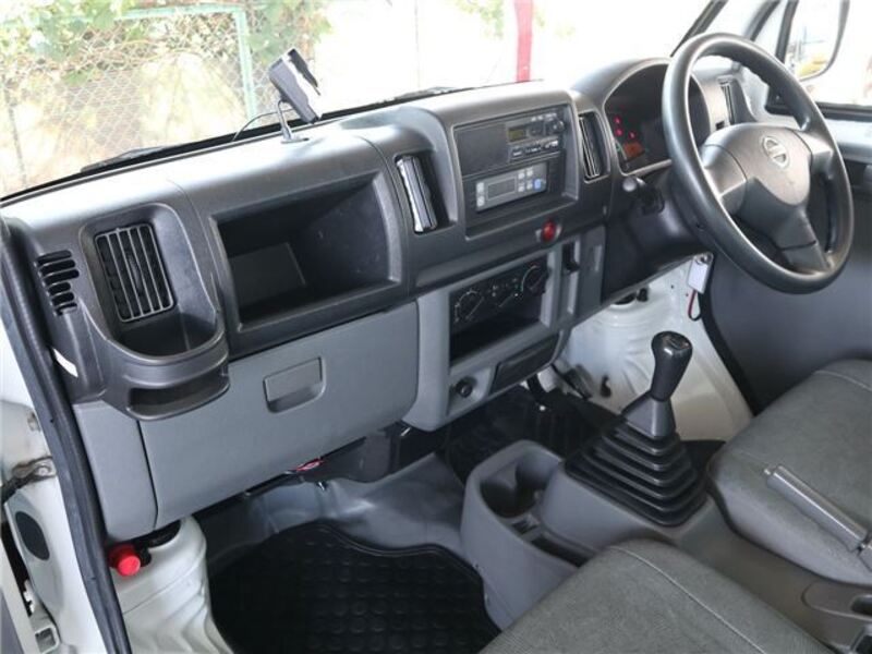 CLIPPER TRUCK