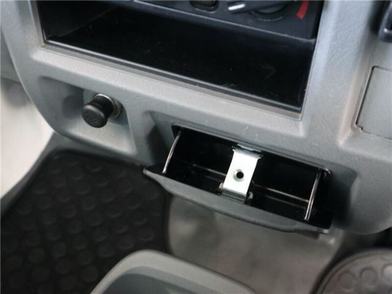 CLIPPER TRUCK