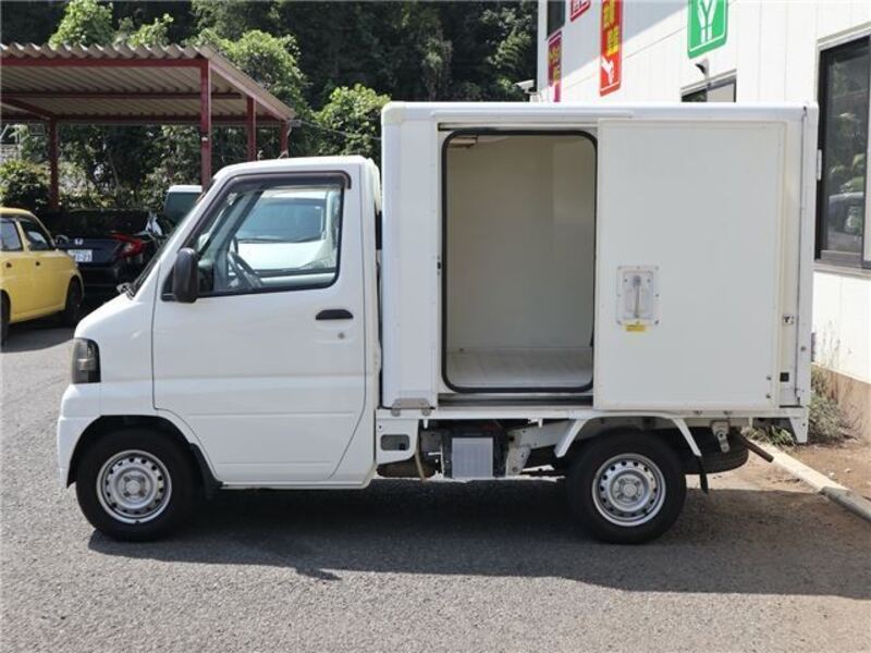 CLIPPER TRUCK