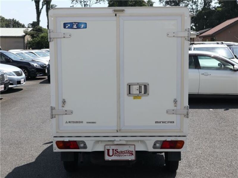 CLIPPER TRUCK