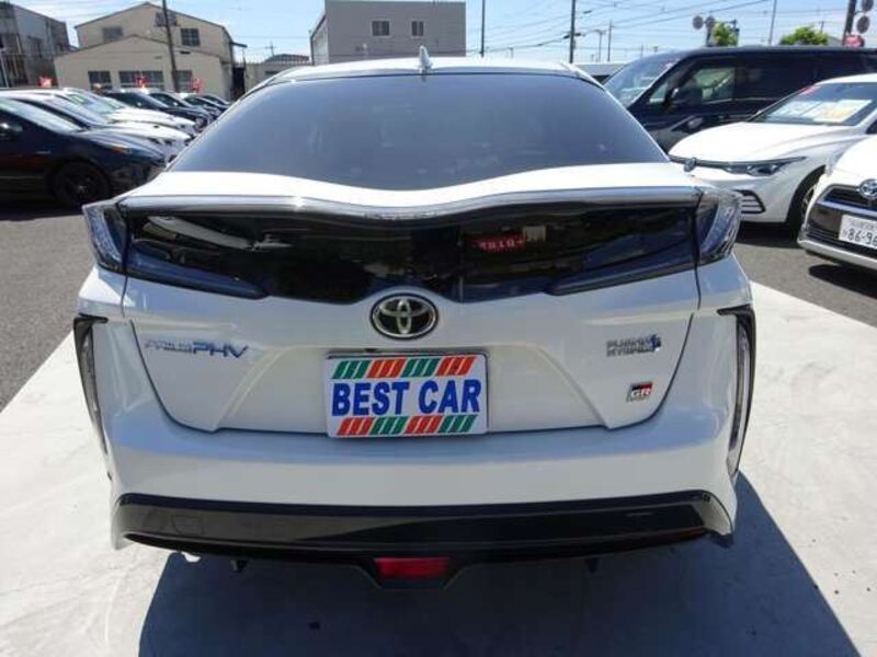PRIUS PHV