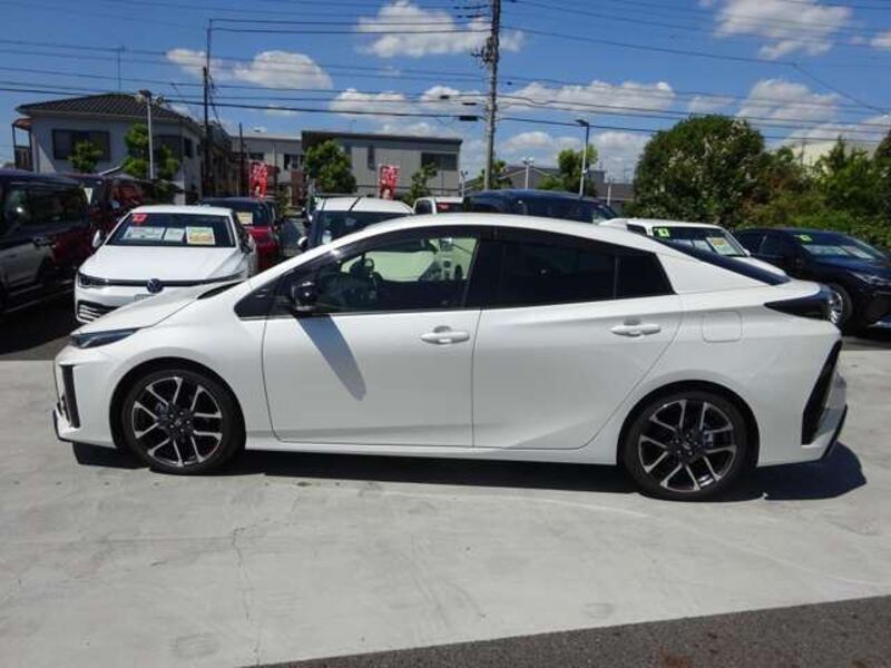 PRIUS PHV