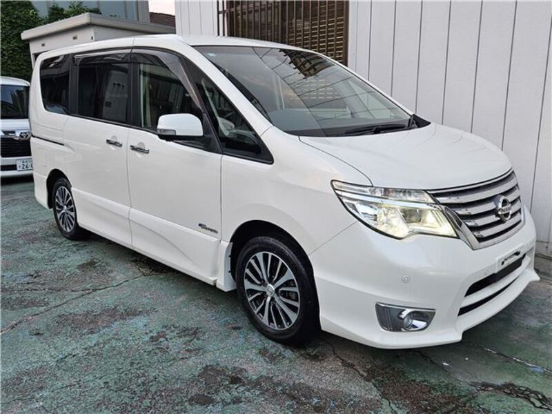 NISSAN SERENA