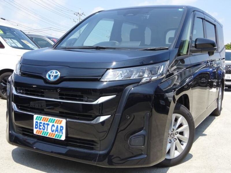 TOYOTA NOAH