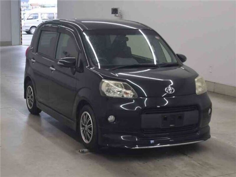TOYOTA PORTE