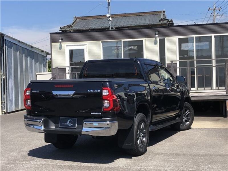HILUX