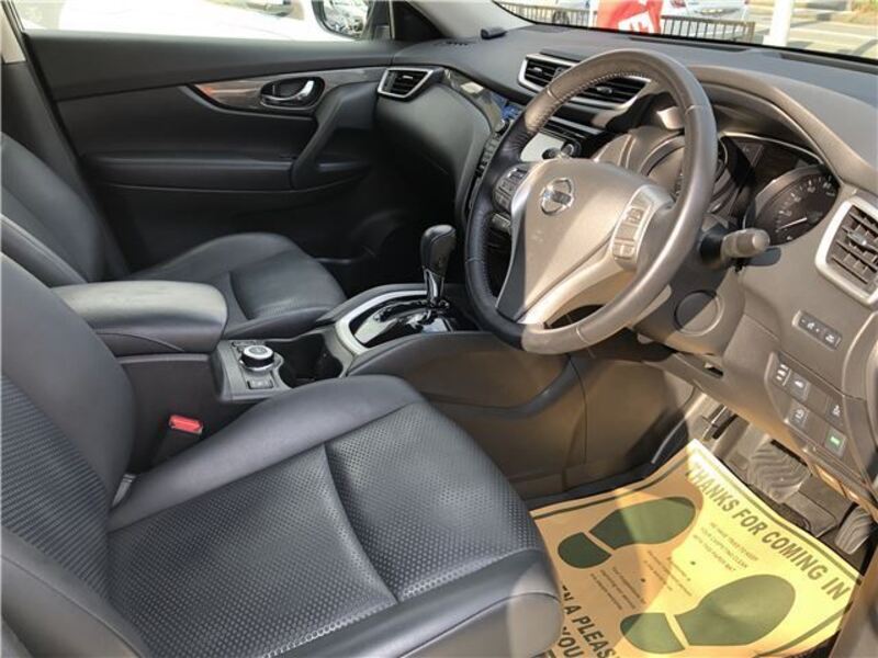 X-TRAIL
