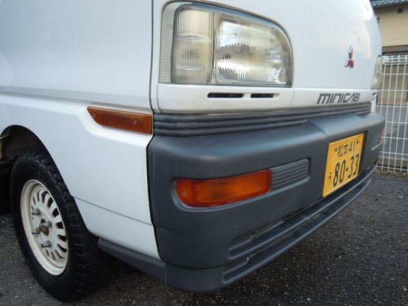 MINICAB TRUCK