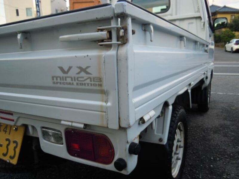 MINICAB TRUCK