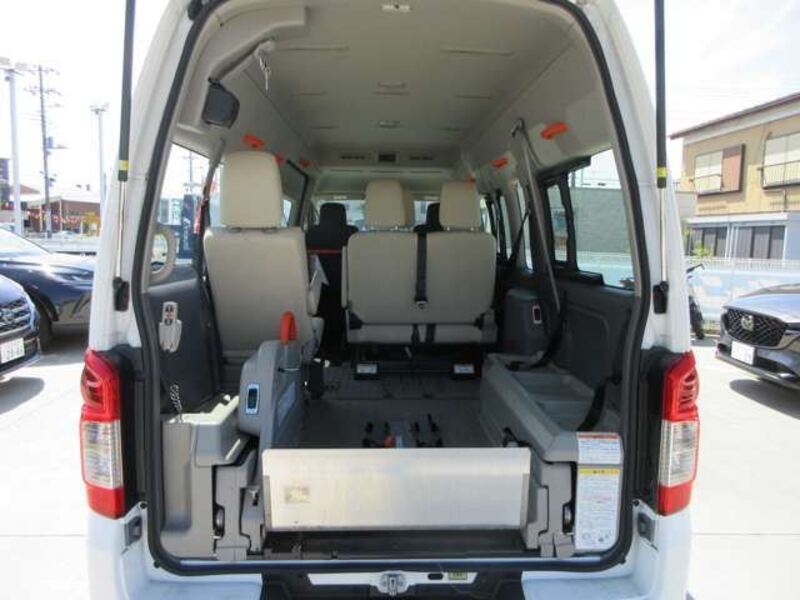 NV350 CARAVAN