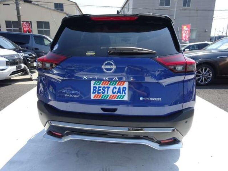 X-TRAIL