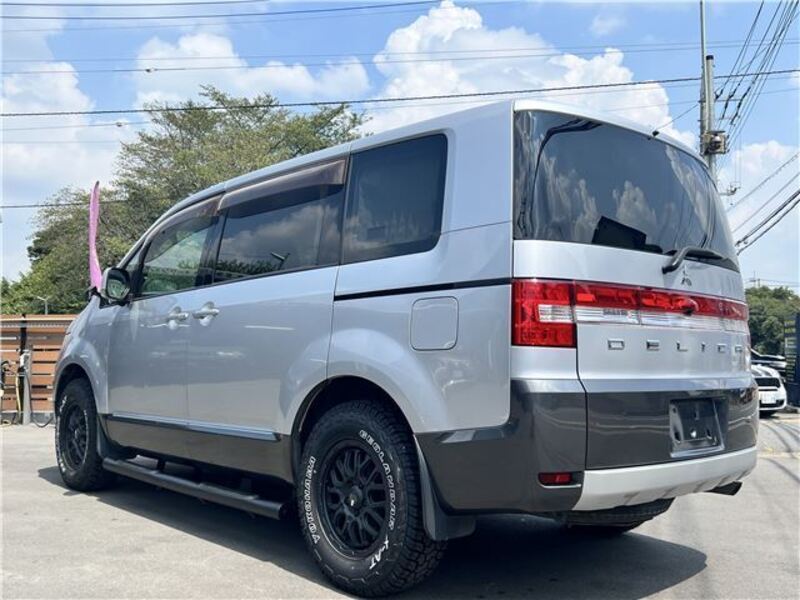DELICA D5
