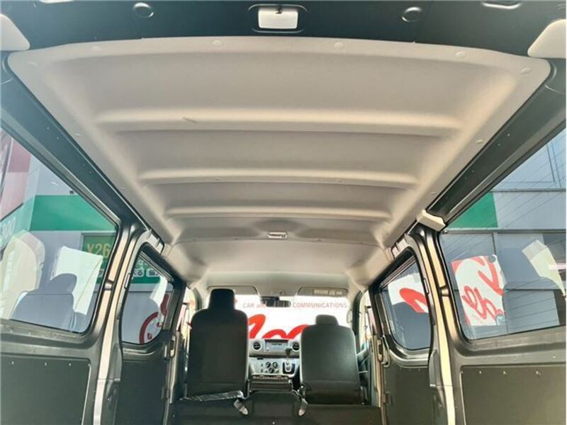 CARAVAN VAN