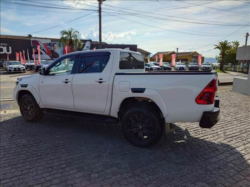 HILUX