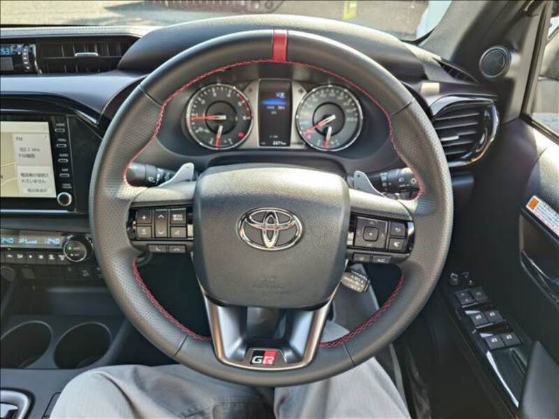 HILUX