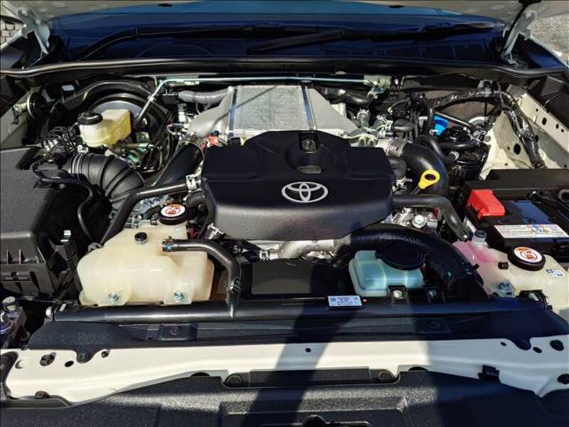HILUX