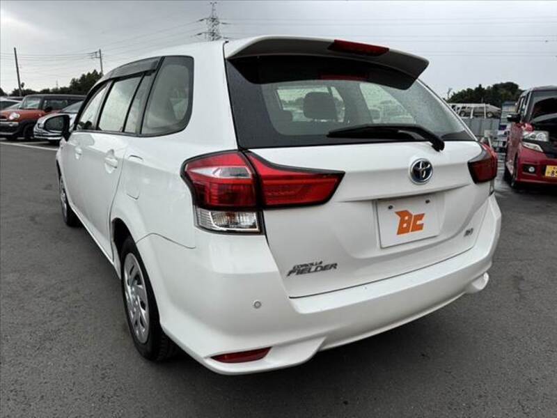 COROLLA FIELDER