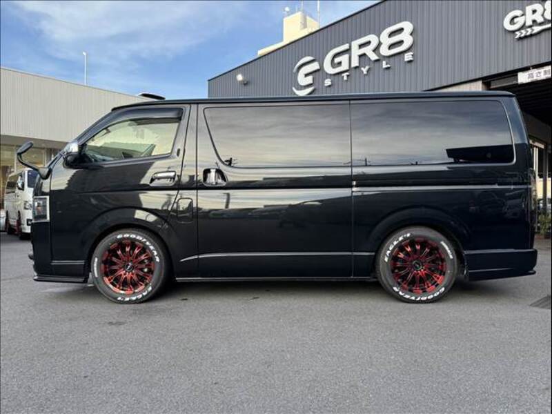HIACE VAN