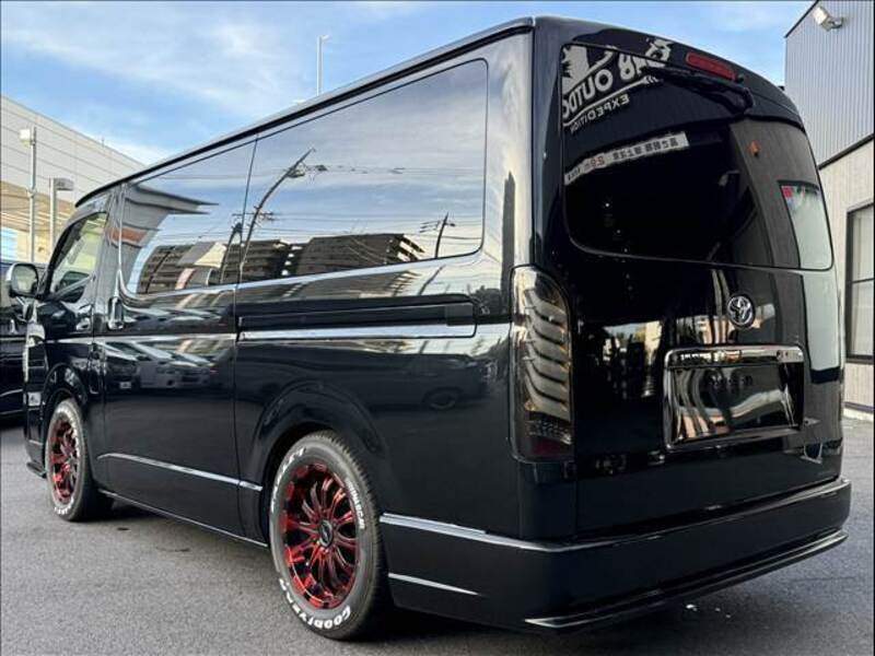 HIACE VAN