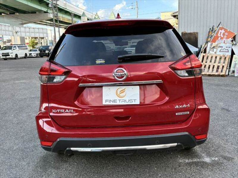 X-TRAIL