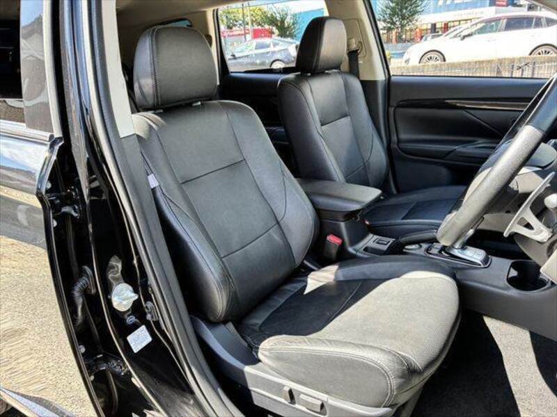 OUTLANDER PHEV