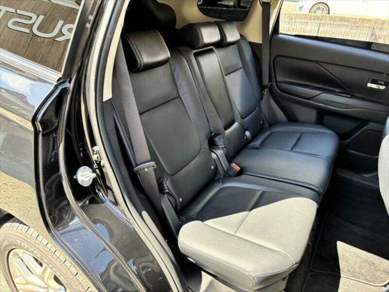 OUTLANDER PHEV