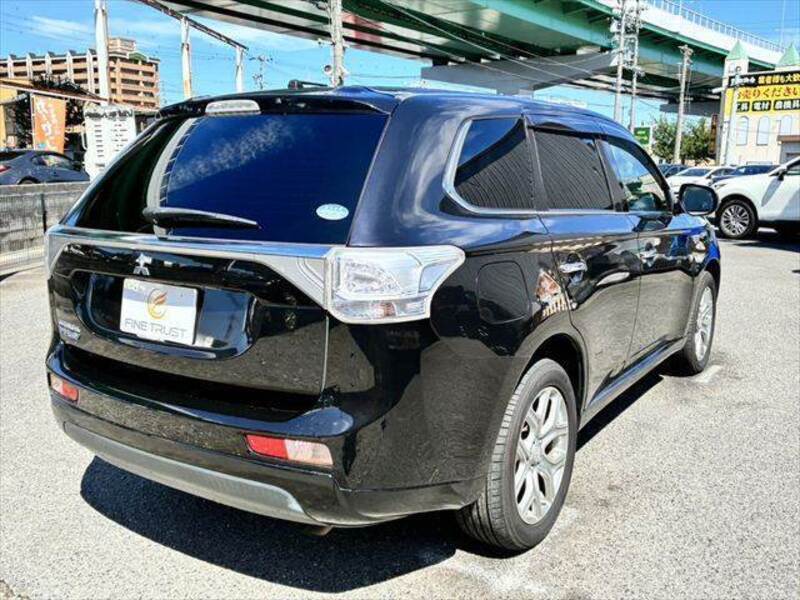 OUTLANDER PHEV