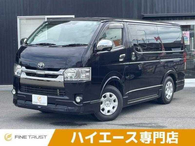 TOYOTA HIACE VAN