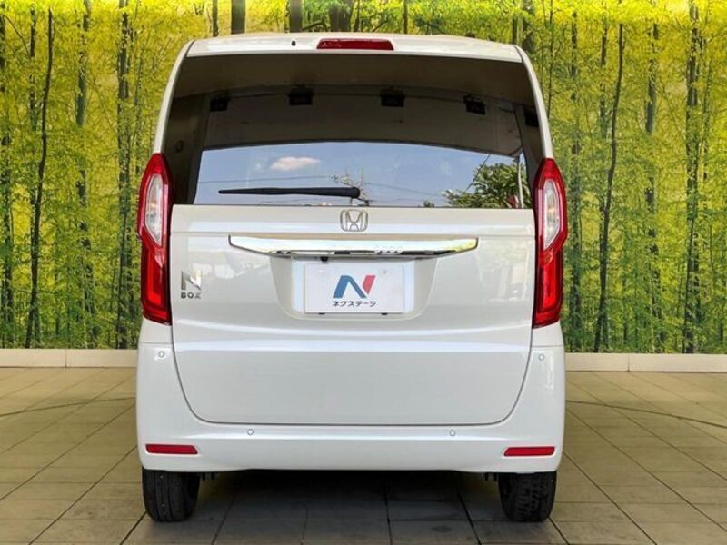 N BOX